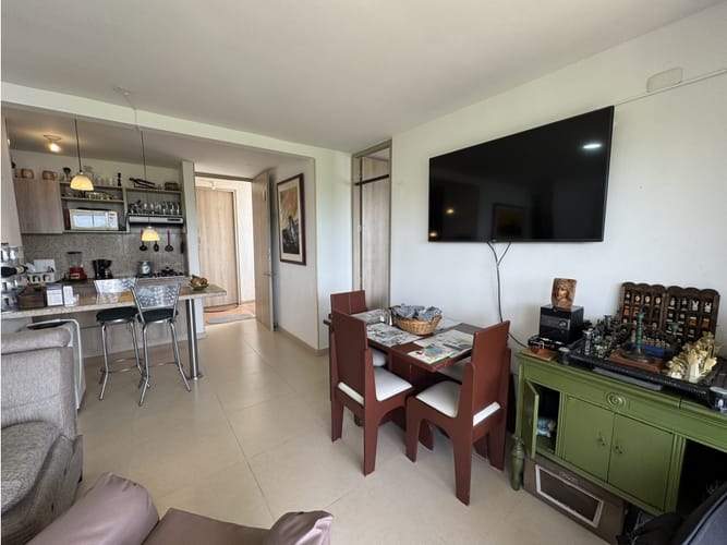 Apartamento de 3 alcobas en venta en Ricaurte, 80 m² · foto 4 de 10