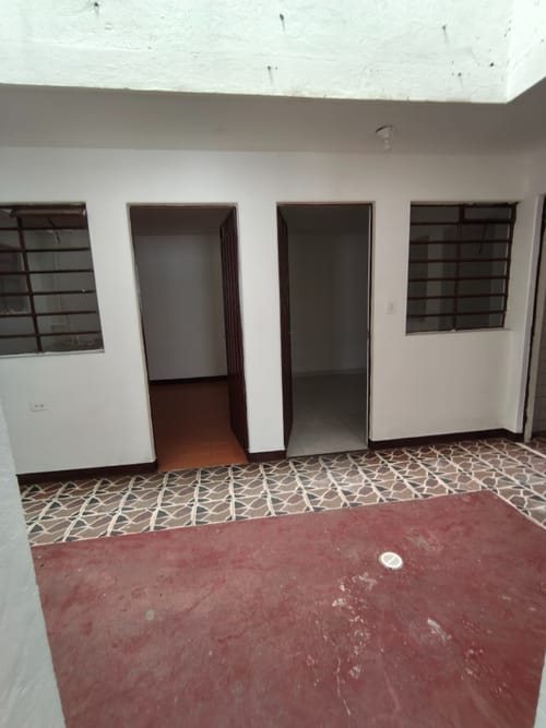 Casa de 6 alcobas en venta en Engativá, Bogotá, 216 m² · foto 16 de 24