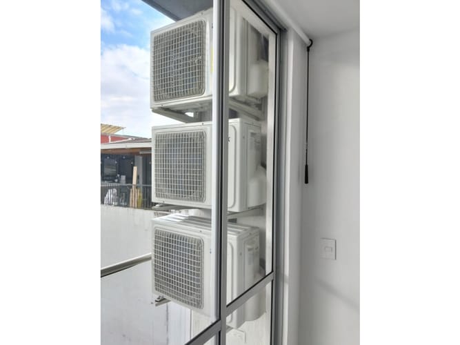 Apartamento de 2 alcobas en venta en Pinares, Pereira, 52 m² · foto 6 de 14