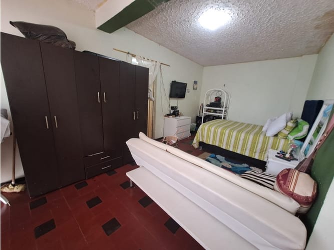 Casa de 6 alcobas en venta en San Gregorio, Villavicencio, 240 m² · foto 3 de 13