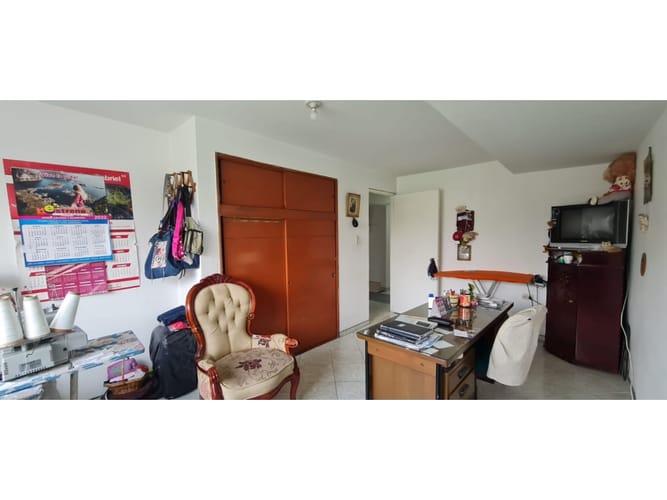 Casa de 7 alcobas en venta en Super Manzana 11, Bogotá, 295 m² · foto 9 de 24