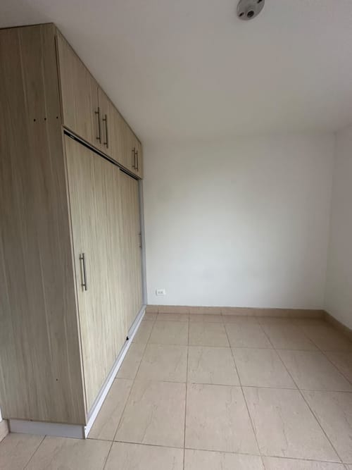 Apartamento de 3 alcobas en venta en Amazonia, Bello, 60 m² · foto 7 de 14