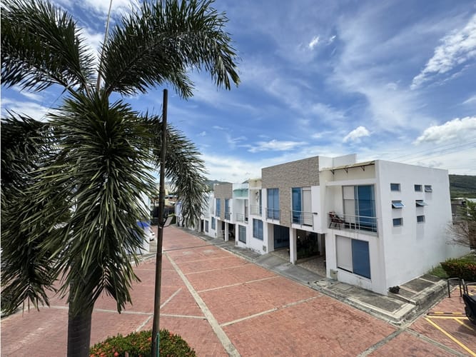 Apartamento de 2 alcobas en venta en Girardot, Girardot, 82 m² · foto 4 de 11