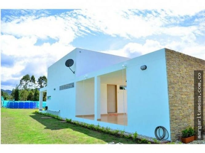 Casa de 5 alcobas en venta en Llano Grande, Rionegro, 350 m² · foto 2 de 24