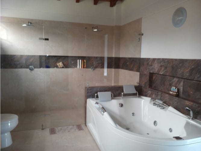 Casa de 5 alcobas en venta en Llano Grande, Rionegro, 350 m² · foto 13 de 24