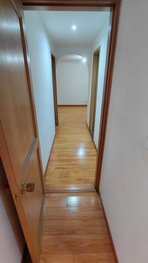 Apartamento de 2 alcobas en venta en Bella Suiza, Bogotá, 66 m² · foto 8 de 15