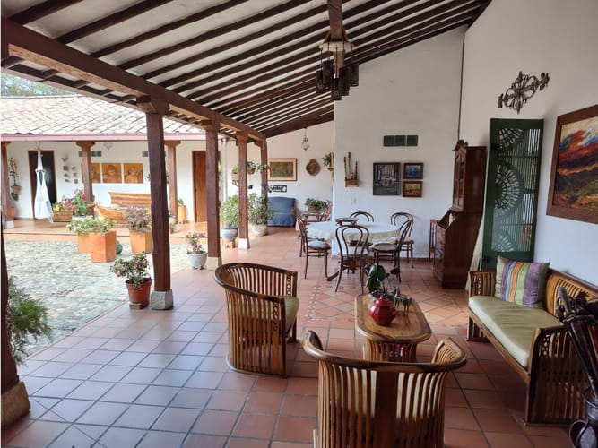 Casa de 7 alcobas en venta en Lomitas, La Ceja, 664 m² · foto 14 de 24