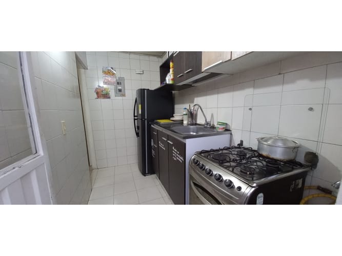 Apartamento de 2 alcobas en venta en Cr. Cerezos De Suba, Bogotá, 48 m² · foto 7 de 11