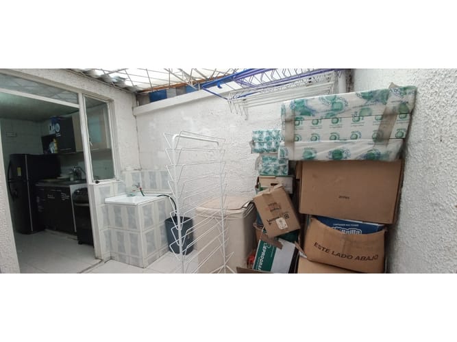 Apartamento de 2 alcobas en venta en Cr. Cerezos De Suba, Bogotá, 48 m² · foto 8 de 11