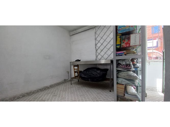 Apartamento de 2 alcobas en venta en Cr. Cerezos De Suba, Bogotá, 48 m² · foto 9 de 11