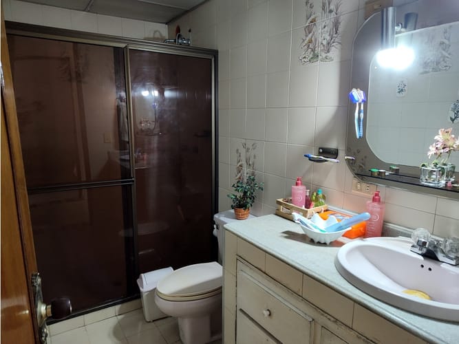 Casa de 3 alcobas en venta en Las Acacias, Medellín, 269 m² · foto 8 de 15