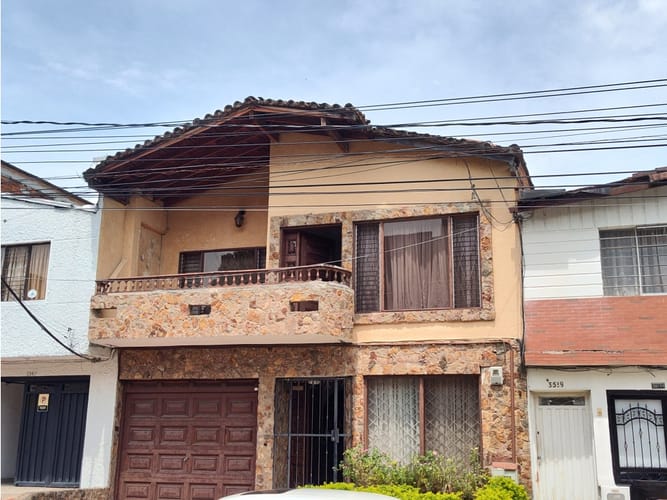 Casa de 3 alcobas en venta en Las Acacias, Medellín, 269 m² · foto 12 de 15