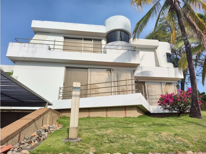 Casa de 5 alcobas en venta en Girardot, Ricaurte, 315 m² · foto 3 de 24