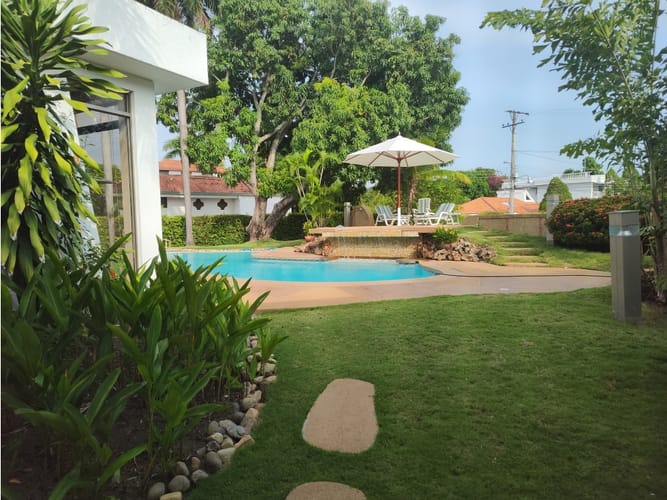Casa de 5 alcobas en venta en Girardot, Ricaurte, 315 m² · foto 5 de 24