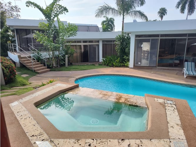 Casa de 5 alcobas en venta en Girardot, Ricaurte, 315 m² · foto 6 de 24