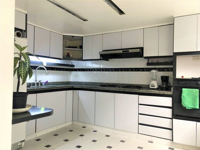 Casa de 4 alcobas en venta en Pontevedra, Bogotá, 254 m² · foto 18 de 24