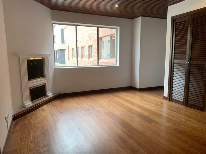 Apartamento de 3 alcobas en arriendo en Chicó Navarra, Bogotá, 165 m² · foto 11 de 13