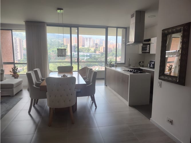 Apartamento de 3 alcobas en venta en Cumbres, Envigado, 283 m² · foto 21 de 24