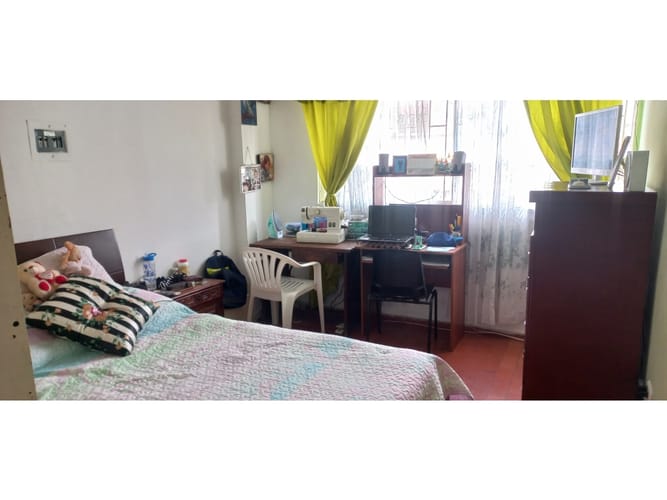 Casa de 7 alcobas en venta en La Campiña, Bogotá, 238 m² · foto 11 de 24