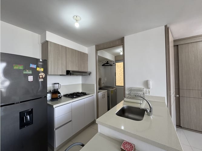 Apartamento de 3 alcobas en venta en Ricaurte, 71 m² · foto 2 de 11