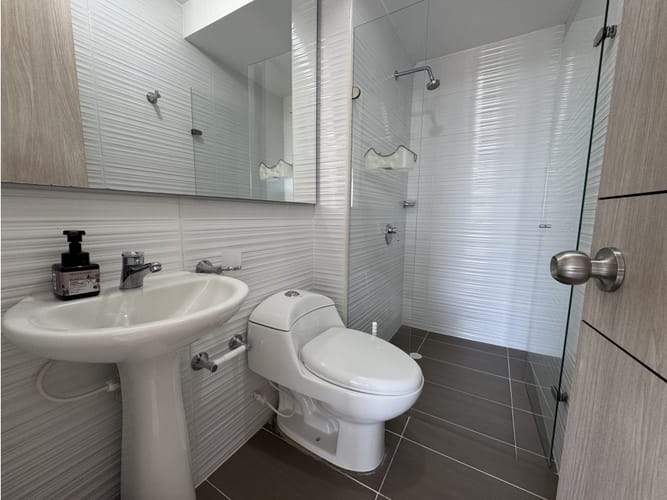 Apartamento de 3 alcobas en venta en Ricaurte, 71 m² · foto 5 de 11