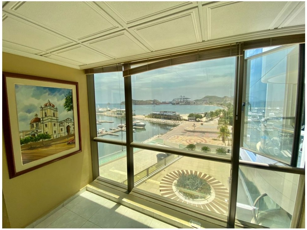 Oficina en venta en Bellavista, Santa Marta, 145 m² · foto 2 de 8