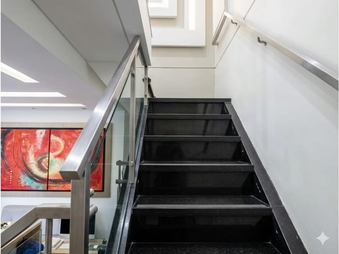 Consultorio en venta en Tequendama, Cali, 55 m² · foto 2 de 13