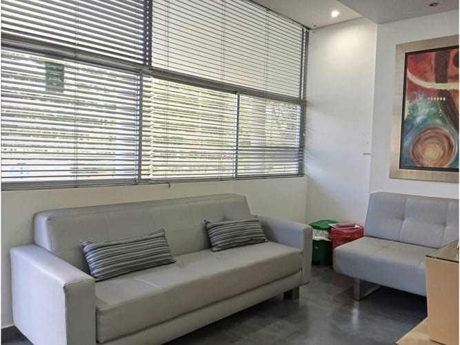 Consultorio en venta en Tequendama, Cali, 55 m² · foto 5 de 13