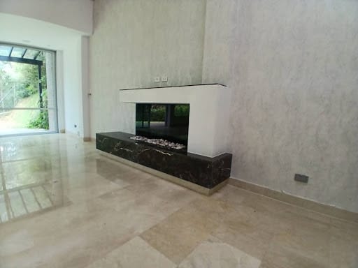 Casa de 3 alcobas en arriendo en Urbanización Las Cumbres, Envigado, 448 m² · foto 4 de 24