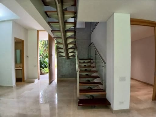 Casa de 3 alcobas en arriendo en Urbanización Las Cumbres, Envigado, 448 m² · foto 6 de 24