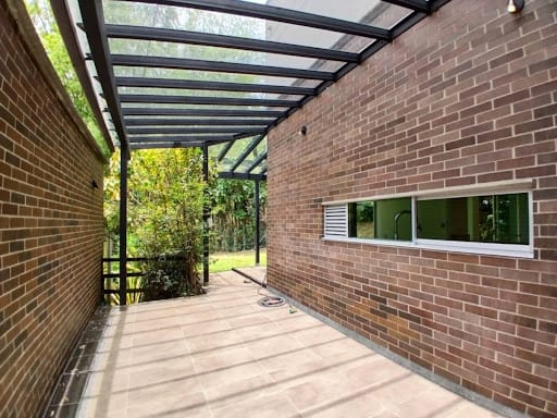 Casa de 3 alcobas en arriendo en Urbanización Las Cumbres, Envigado, 448 m² · foto 14 de 24