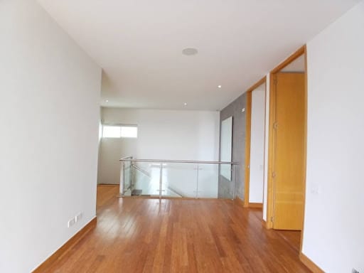 Casa de 3 alcobas en arriendo en Urbanización Las Cumbres, Envigado, 448 m² · foto 16 de 24