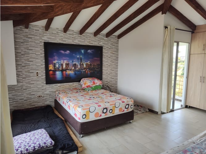 Casa de 3 alcobas en venta en Las Mercedes, Marinilla, 240 m² · foto 6 de 24