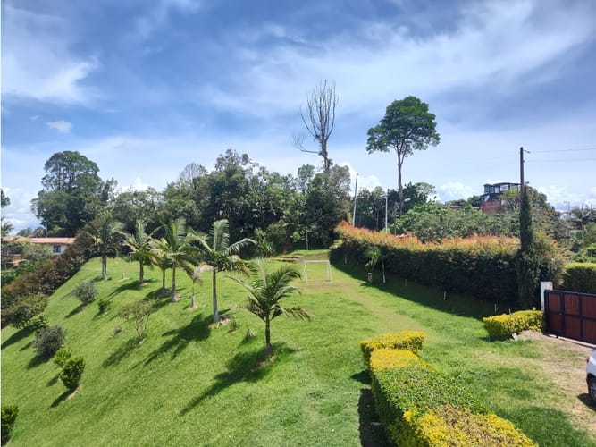 Casa de 3 alcobas en venta en Las Mercedes, Marinilla, 240 m² · foto 23 de 24