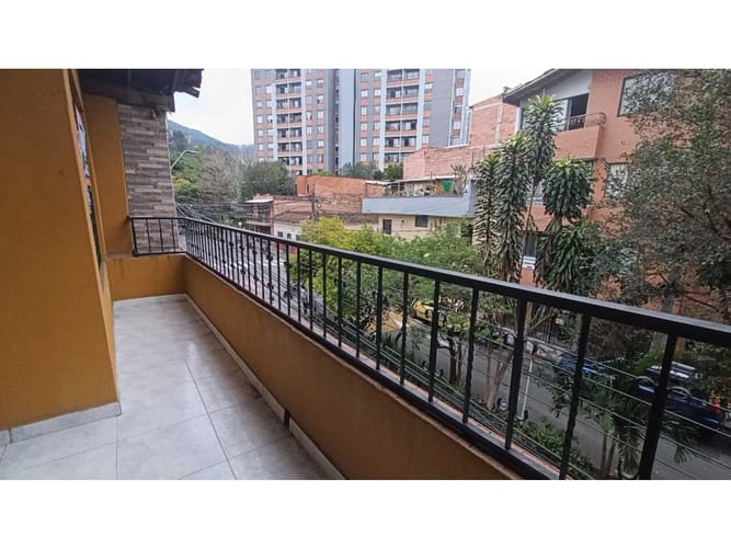 Casa de 3 alcobas en arriendo en Mesa, Envigado, 120 m² · foto 4 de 11