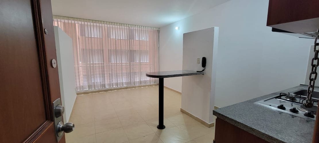 Apartamento de 1 alcoba en arriendo en Chapinero, Bogotá, 37 m² · foto 2 de 10