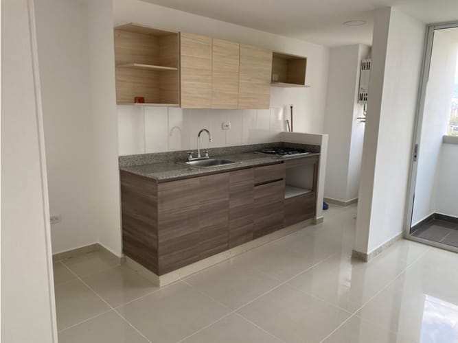 Apartamento de 3 alcobas en venta en Poblado Del Sur, La Estrella, 67 m² · foto 4 de 13