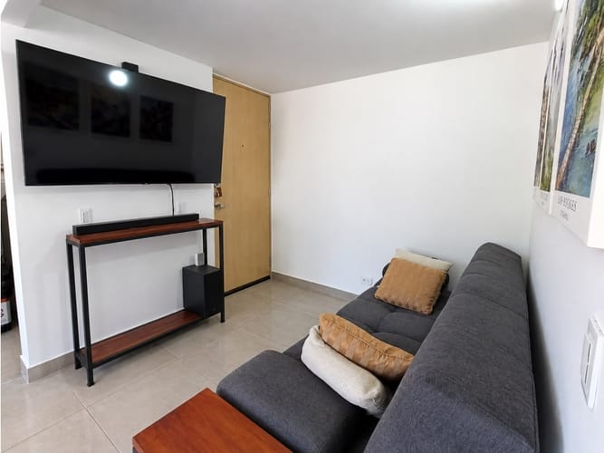 Apartamento de 3 alcobas en venta en San Gabriel, Bello, 58 m² · foto 3 de 12