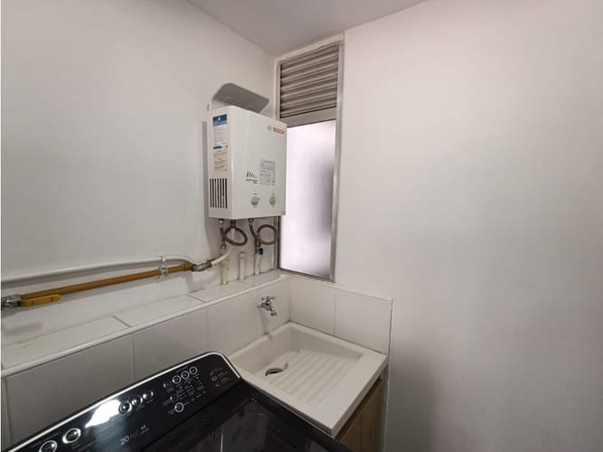 Apartamento de 3 alcobas en venta en San Gabriel, Bello, 58 m² · foto 5 de 12