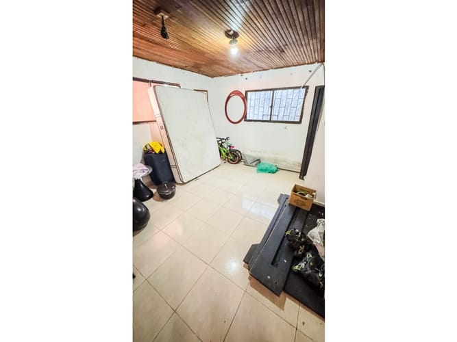 Casa de 4 alcobas en venta en Daniel Lemaitre, Cartagena, 300 m² · foto 4 de 9