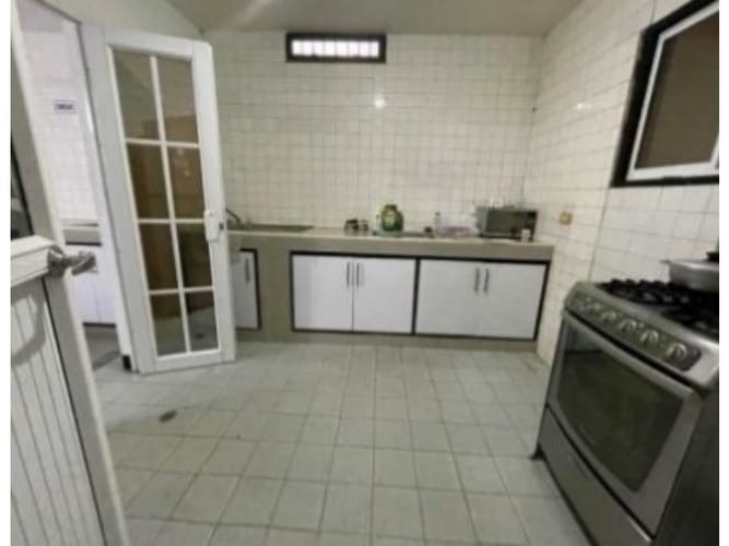Casa de 13 alcobas en venta en Centro, Santa Marta, 600 m² · foto 7 de 17