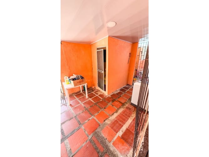 Casa de 4 alcobas en venta en Daniel Lemaitre, Cartagena, 300 m² · foto 6 de 9
