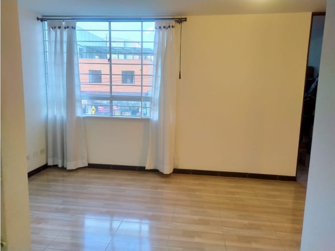 Apartamento en venta en Jose Antonio Galan, Bogotá · foto 3 de 6