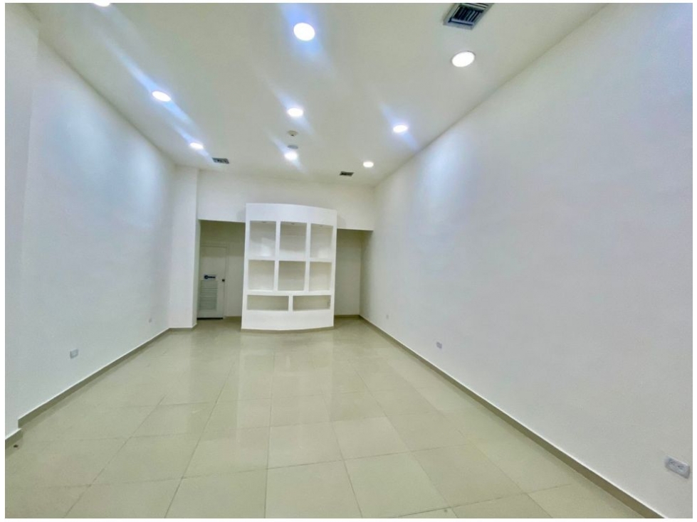 Local en venta en Rodadero Sur, Santa Marta, 50 m² · foto 4 de 8