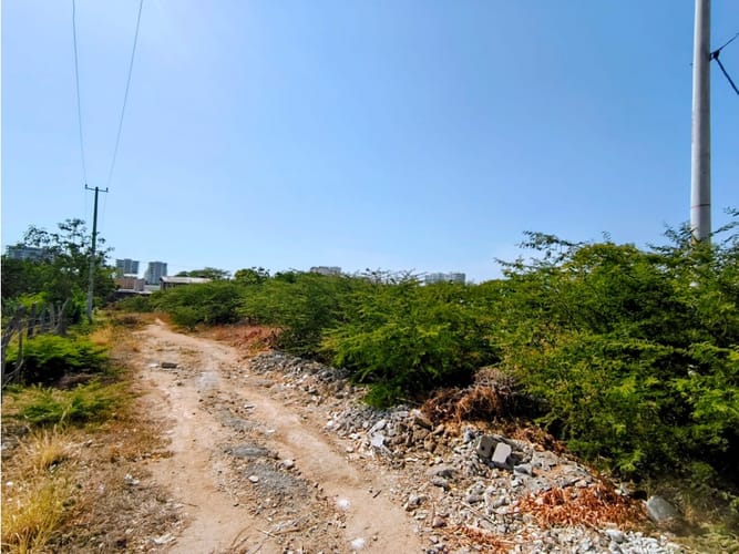 Lote en venta en Bello Horizonte, Santa Marta, 2100 m² · foto 3 de 8