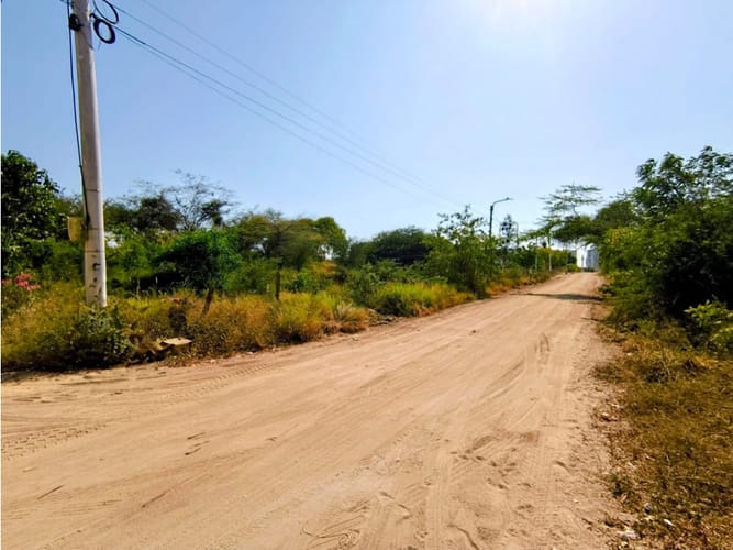 Lote en venta en Bello Horizonte, Santa Marta, 2100 m² · foto 5 de 8