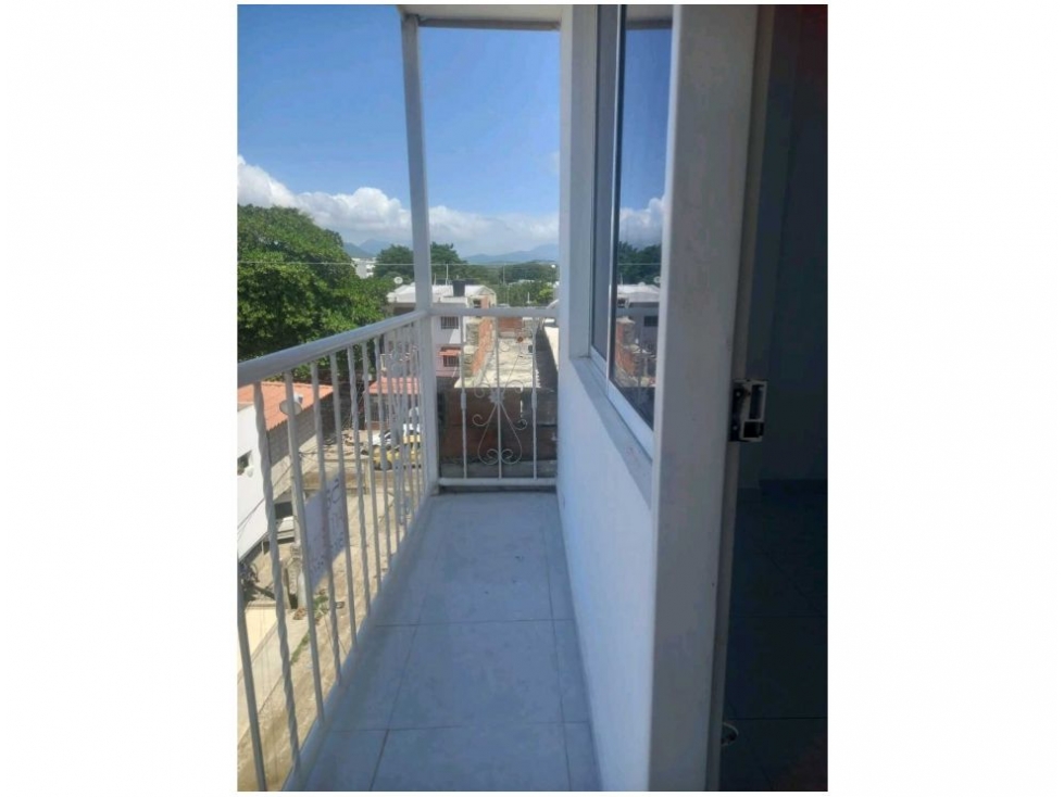Edificio en venta en Ub Los Laures, Santa Marta, 392 m² · foto 9 de 24