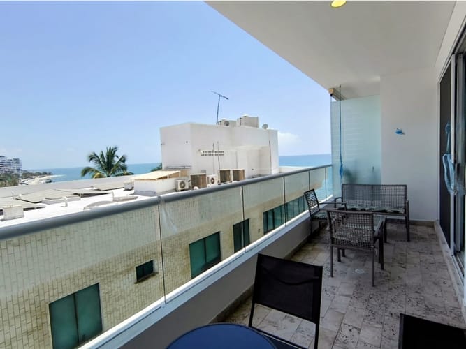 Apartamento de 1 alcoba en venta en Bello Horizonte, Santa Marta, 74 m² · foto 2 de 24