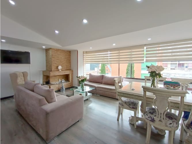 Apartamento en venta en Los Cedros, Bogotá · foto 3 de 19