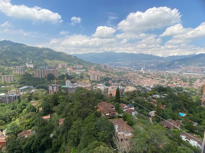 Apartment for rent in Loma de las brujas, Envigado
